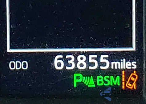 2018 Toyota Rav4 Xle из США, поврежденный, VIN JTMRFREV5JJ744087